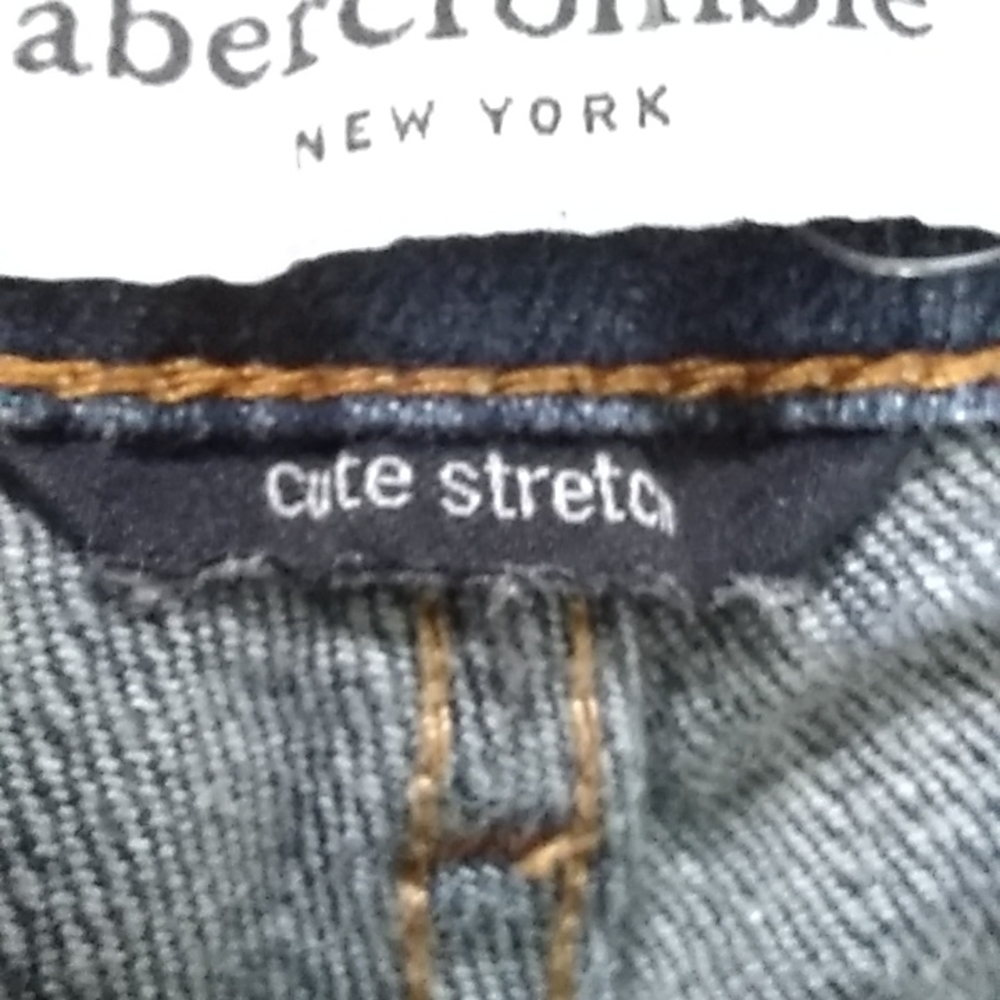 Abercrombie cute stretch jeans. - Picture 6 of 13